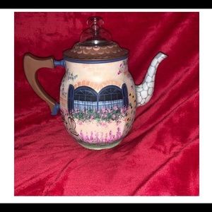 Vintage tea pot
